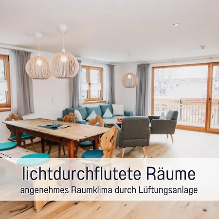 Scholl Apartment *